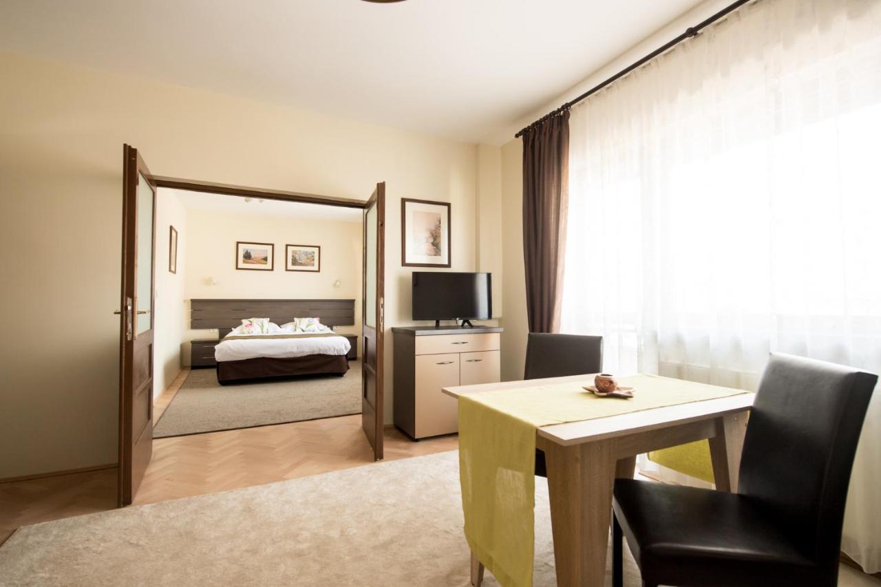 Vila Nicopole Art & Wine Brašov Exteriér fotografie